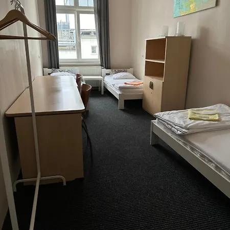 Хостел Chilli *