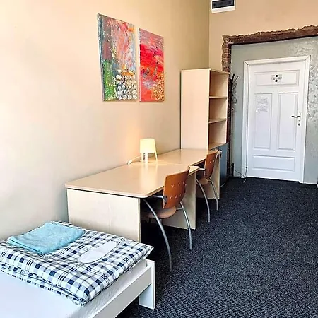 Chilli Hostel *