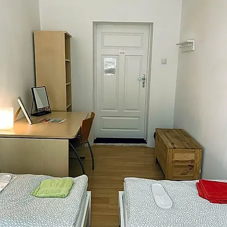 Chilli Hostel *